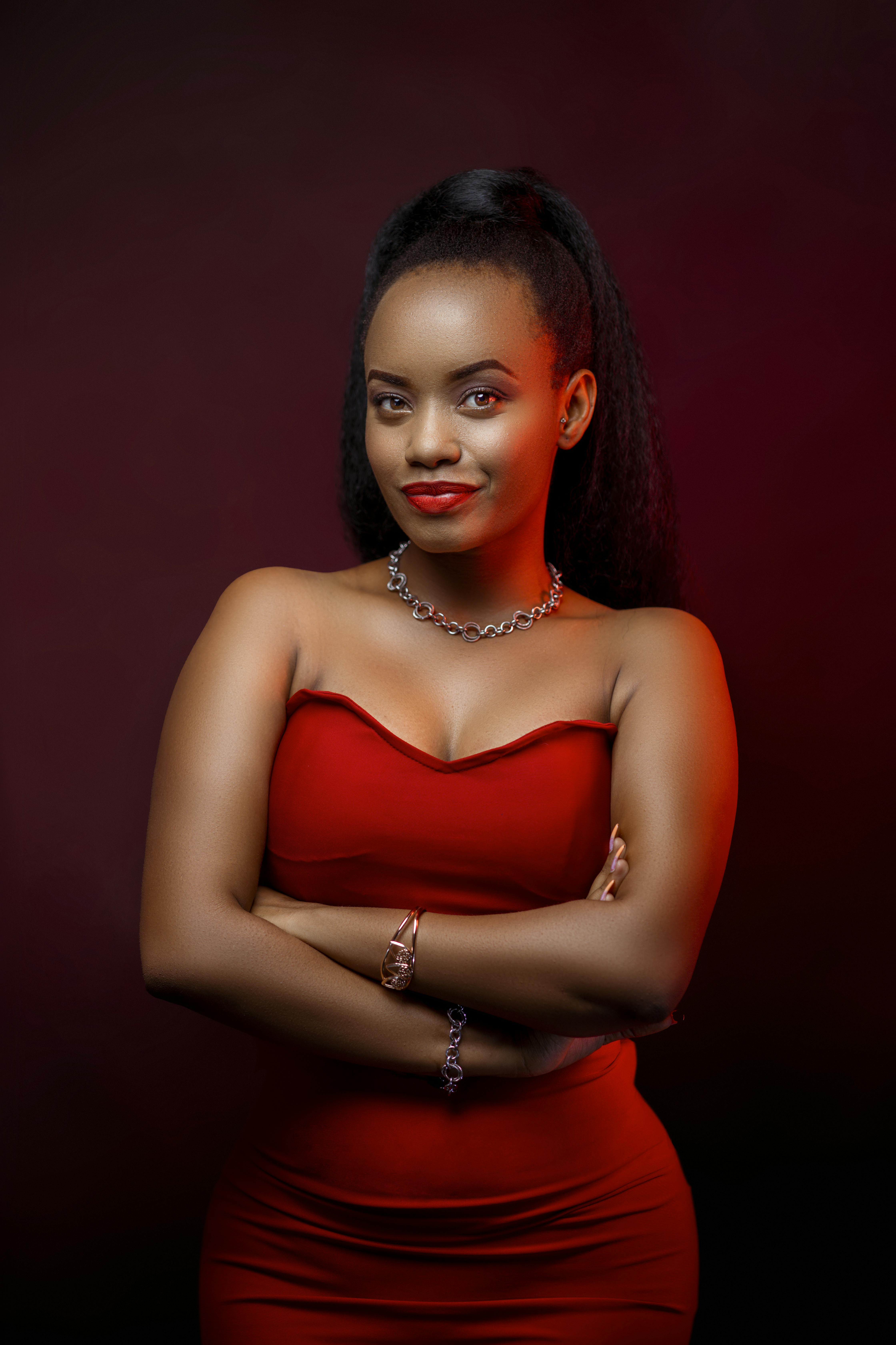 沉默的证词海报图